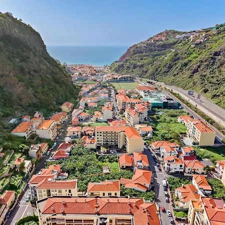 - G * Ribeira Brava